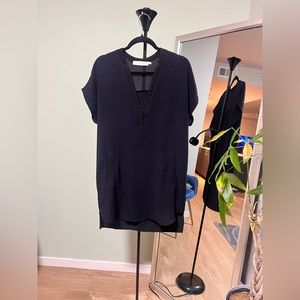 ASTR The Label Women's Navy and Black Shift Dress - SMALL